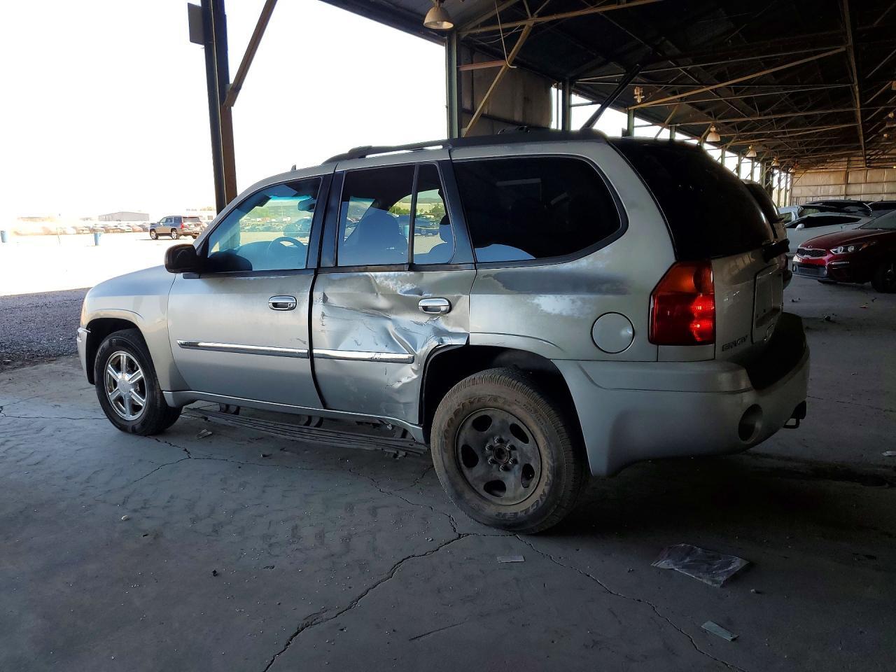 1GKDT13S372111785 2007 GMC ENVOY photo no. 2