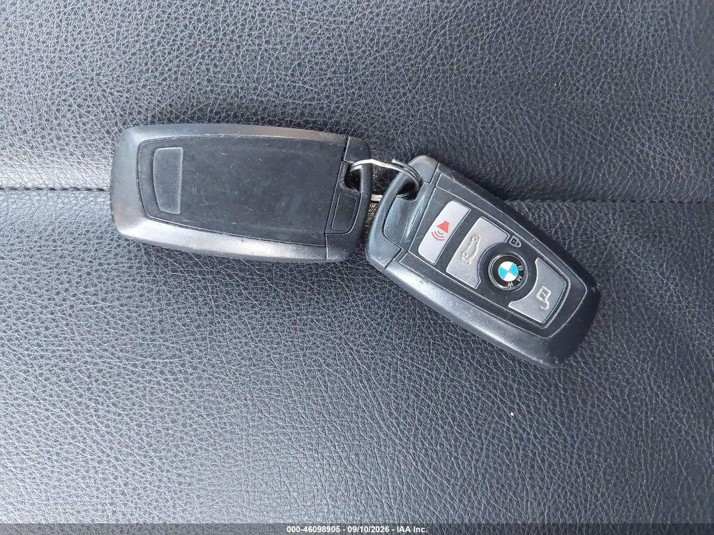 WBA8E1G52GNT99340 2016 BMW 320I photo no. 11