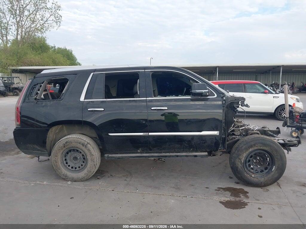 1GYS4CKJ7HR210049 2017 CADILLAC ESCALADE photo no. 12