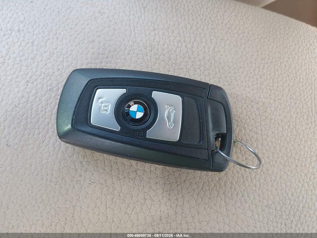 WBA3B3C54DJ975906 2013 BMW 328I photo no. 11