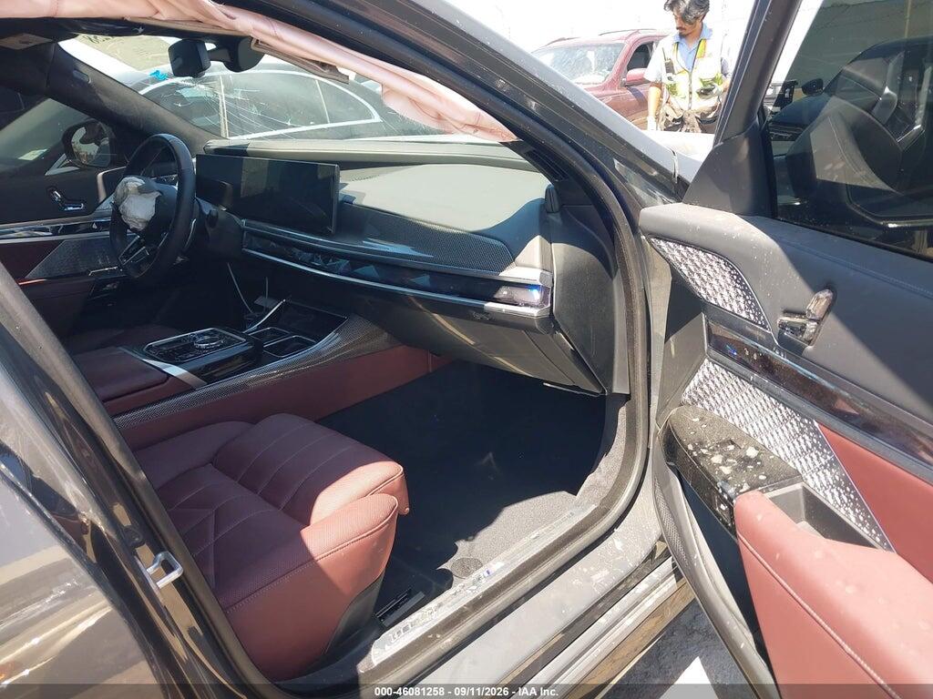 WBA23EH07SCV55155 2025 BMW 740I photo no. 5