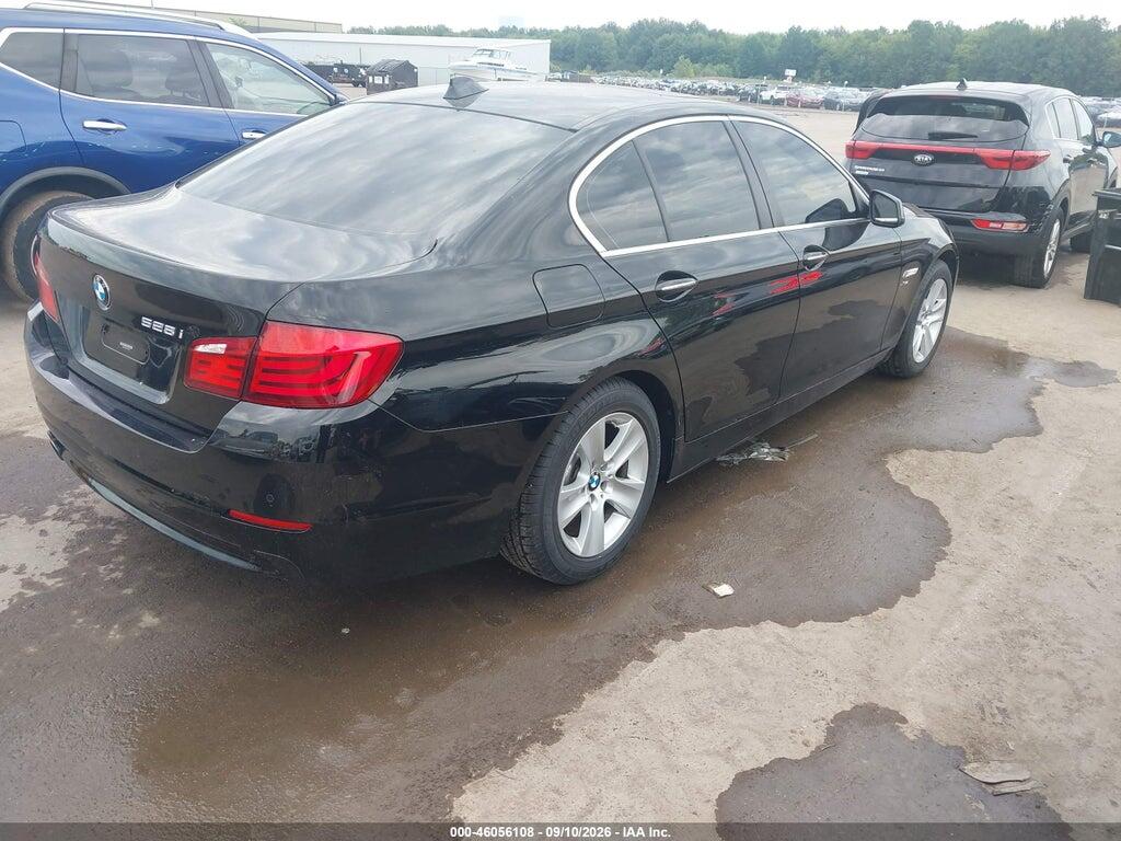 WBAXH5C57CDW07566 2012 BMW 528I photo no. 4