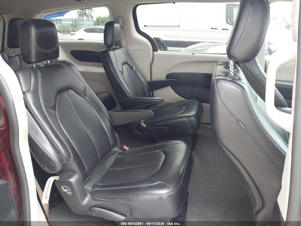 2C4RC1DG4LR262335 2020 CHRYSLER VOYAGER photo no. 8