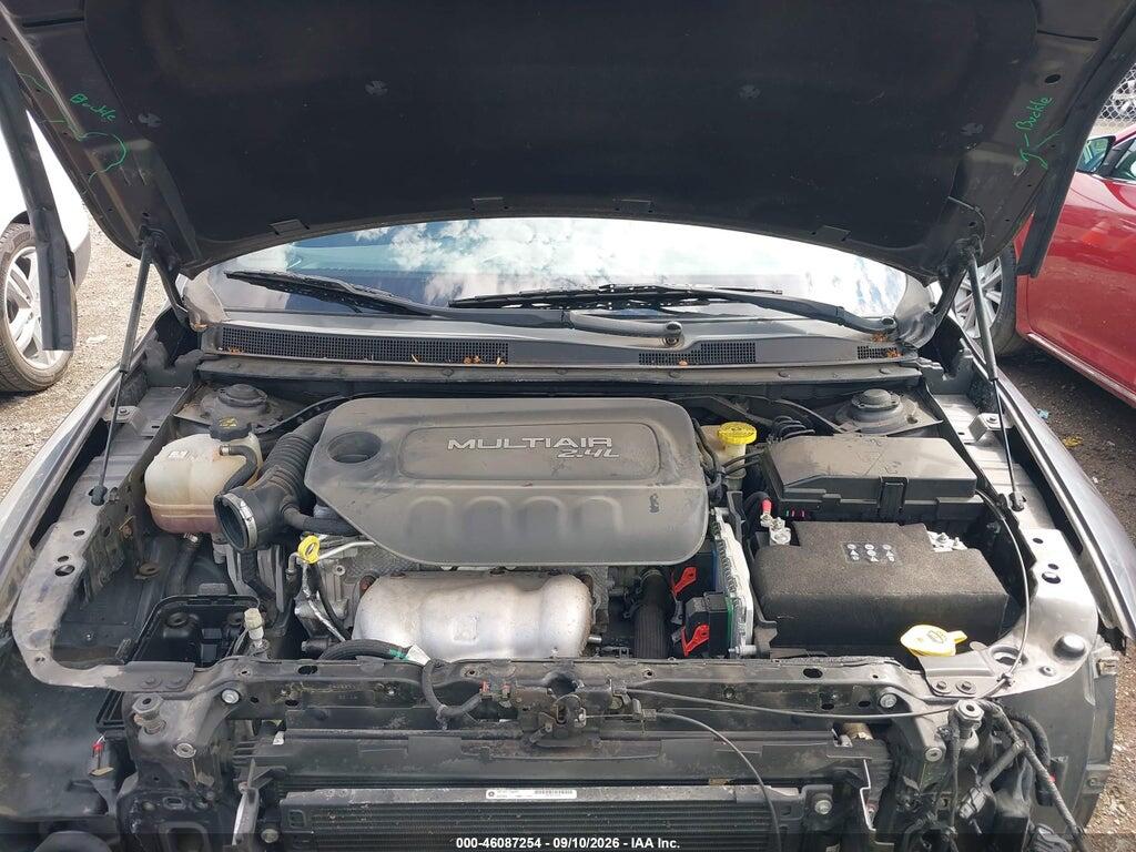 1C3CCCBB7FN555239 2015 CHRYSLER 200 photo no. 10