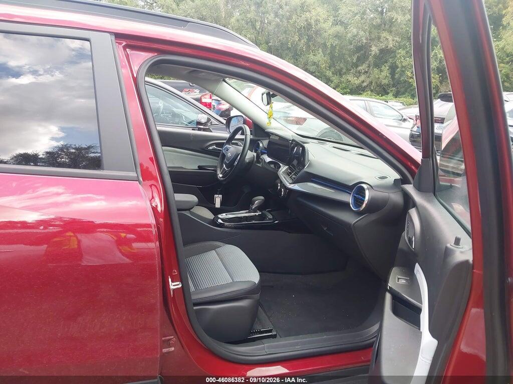KL77LHEP8SC230183 2025 CHEVROLET TRAX photo no. 5