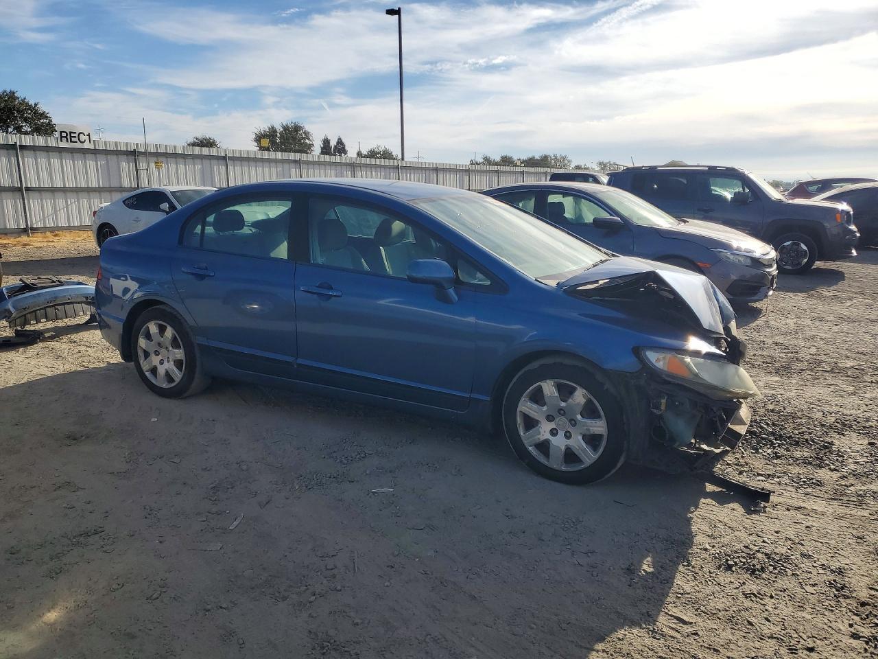 19XFA1F54AE049825 2010 HONDA CIVIC photo no. 4