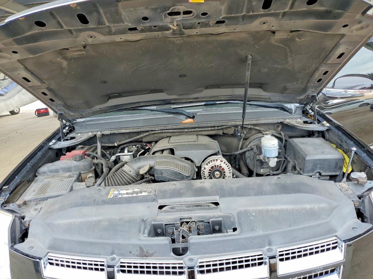 1GYUCCEF9AR163454 2010 CADILLAC ESCALADE photo no. 11