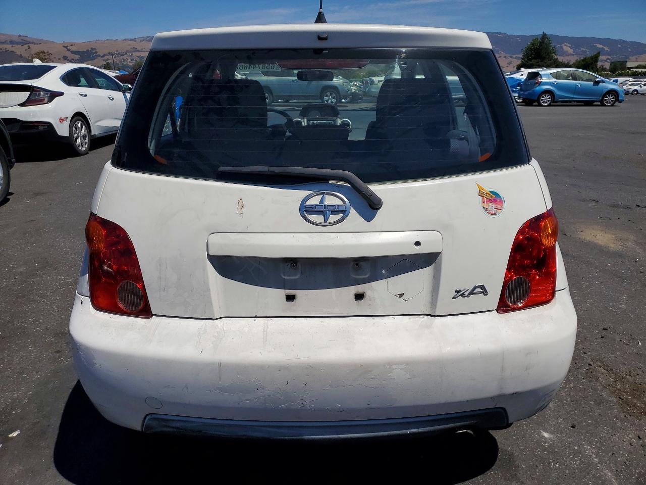 JTKKT624240076708 2004 SCION XA photo no. 6