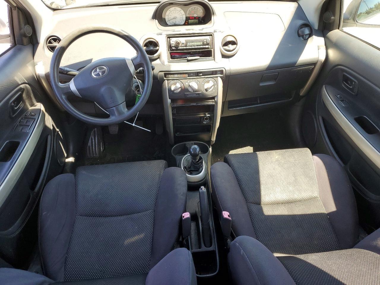JTKKT624240076708 2004 SCION XA photo no. 8