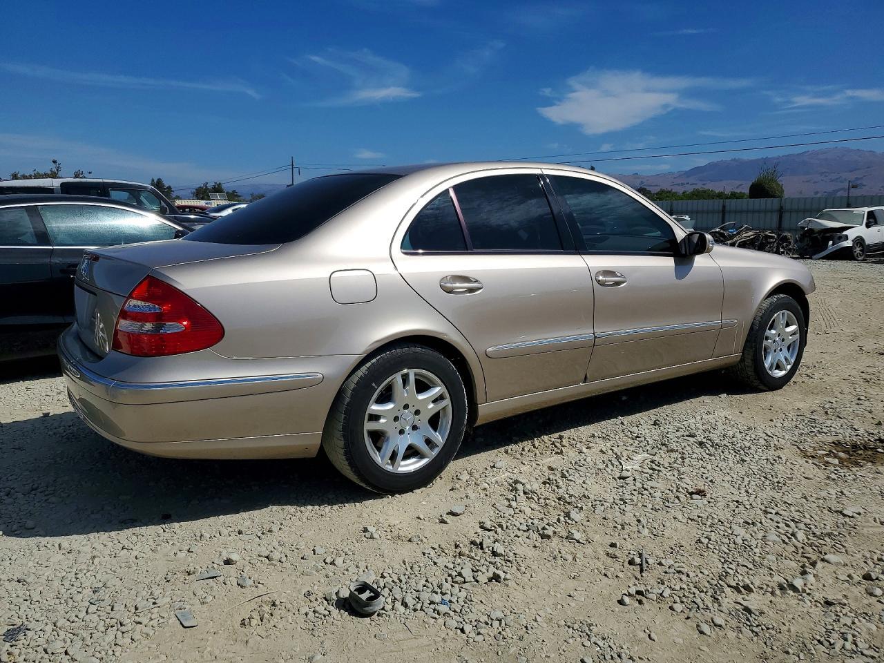 WDBUF65J63A234046 2003 MERCEDES-BENZ E photo no. 3