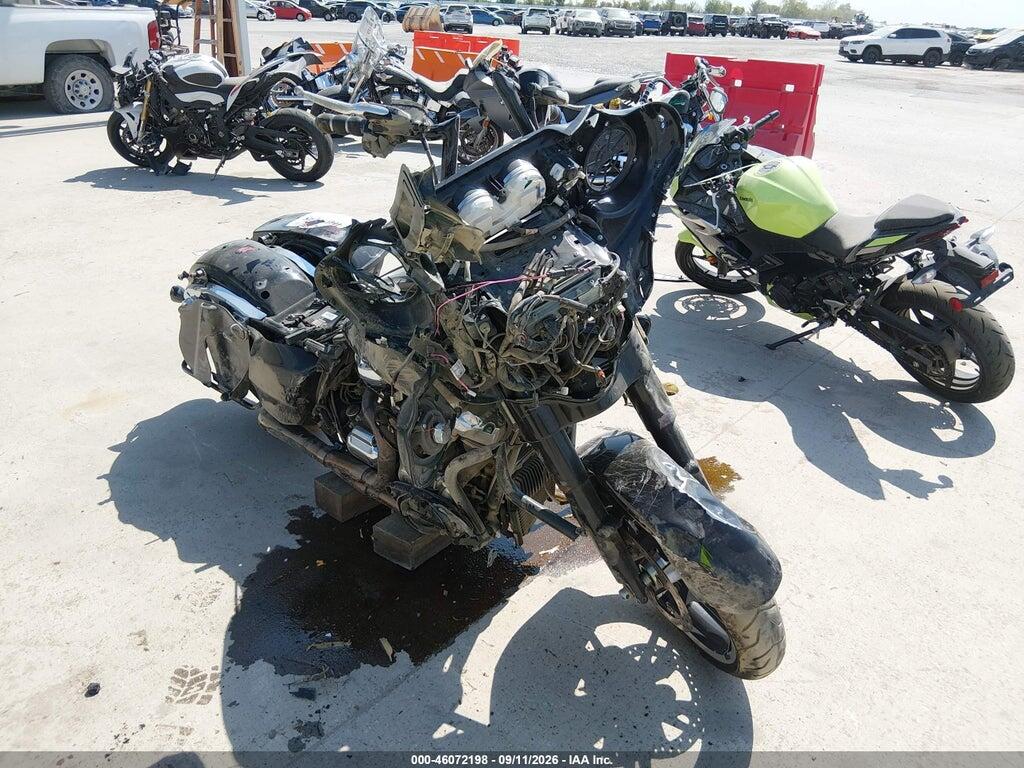 2017 HARLEY-DAVIDSON FLHXS 1HD1KRC18HB621007