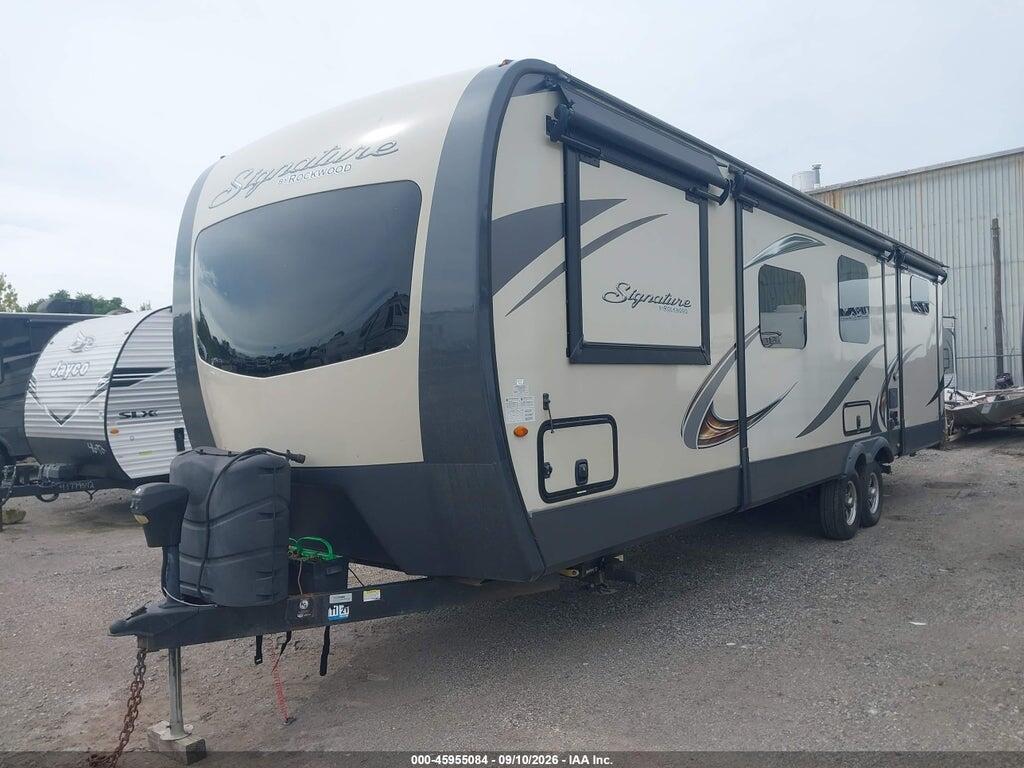 4X4TRLG28K1887009 2019 FOREST RIVER OTHER photo no. 2