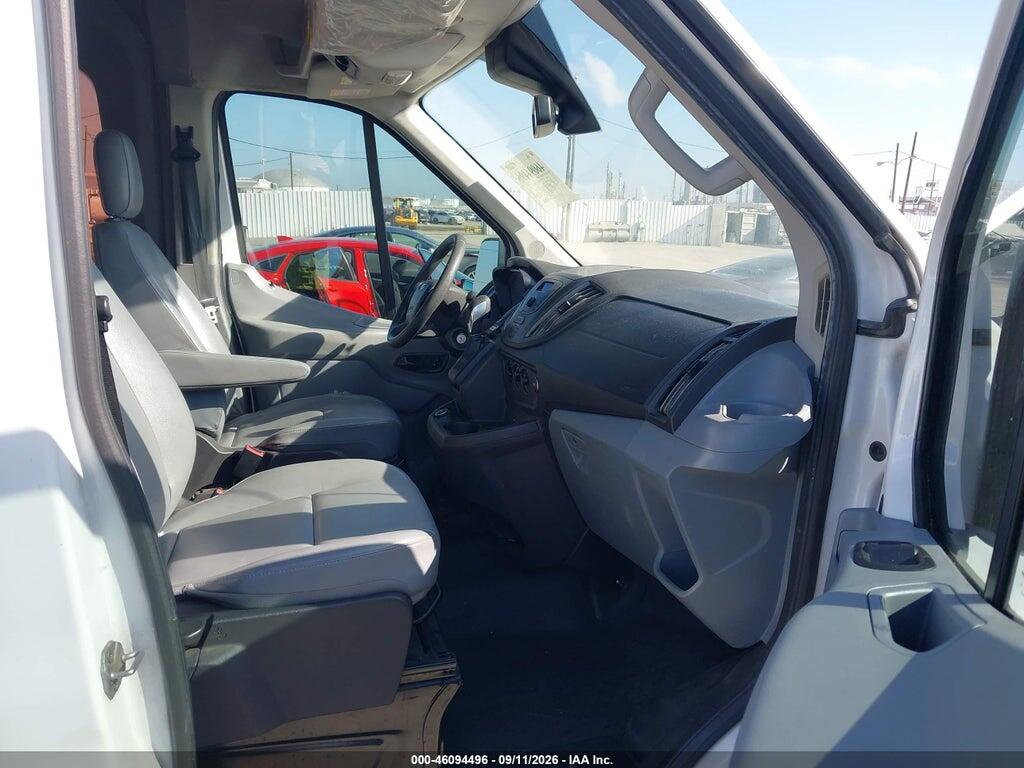 1FTYE1CM5JKA63044 2018 FORD TRANSIT-150 photo no. 5