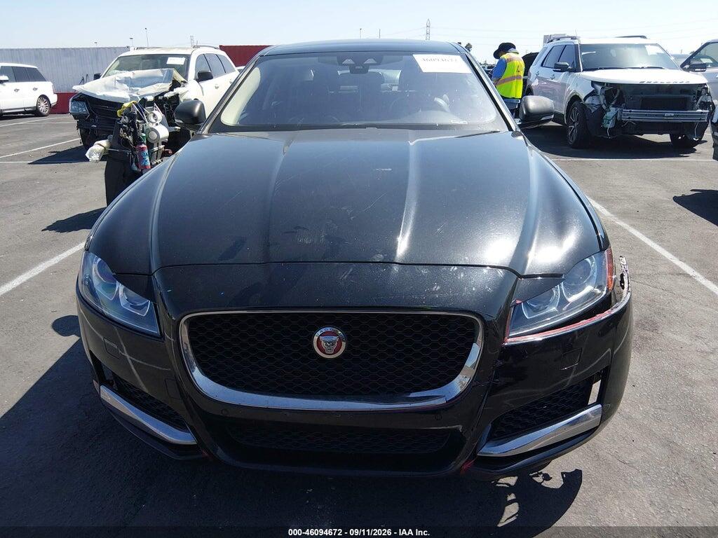 SAJBE4BV3GCY08928 2016 JAGUAR XF photo no. 12