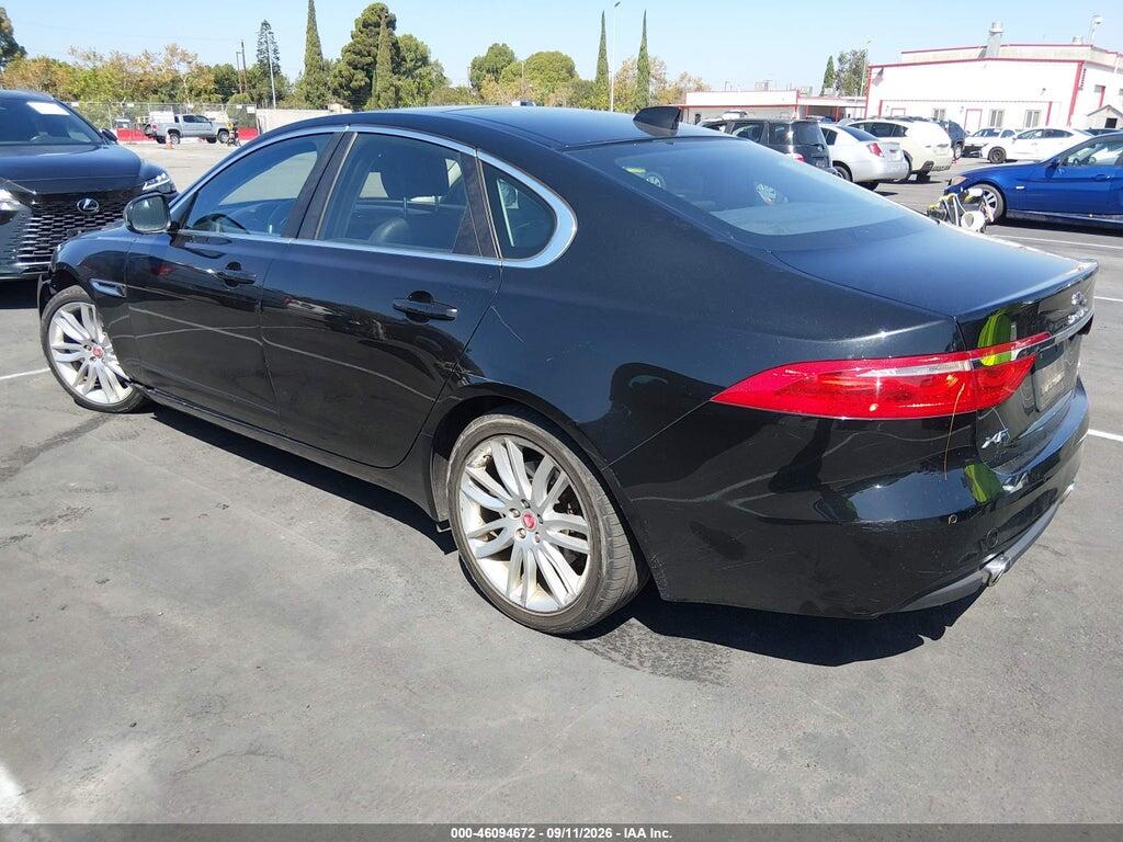 SAJBE4BV3GCY08928 2016 JAGUAR XF photo no. 3