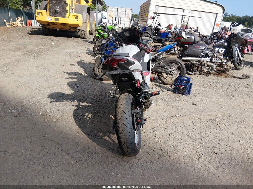 ML5EXGG10SDA69918 2025 KAWASAKI EX500 photo no. 6