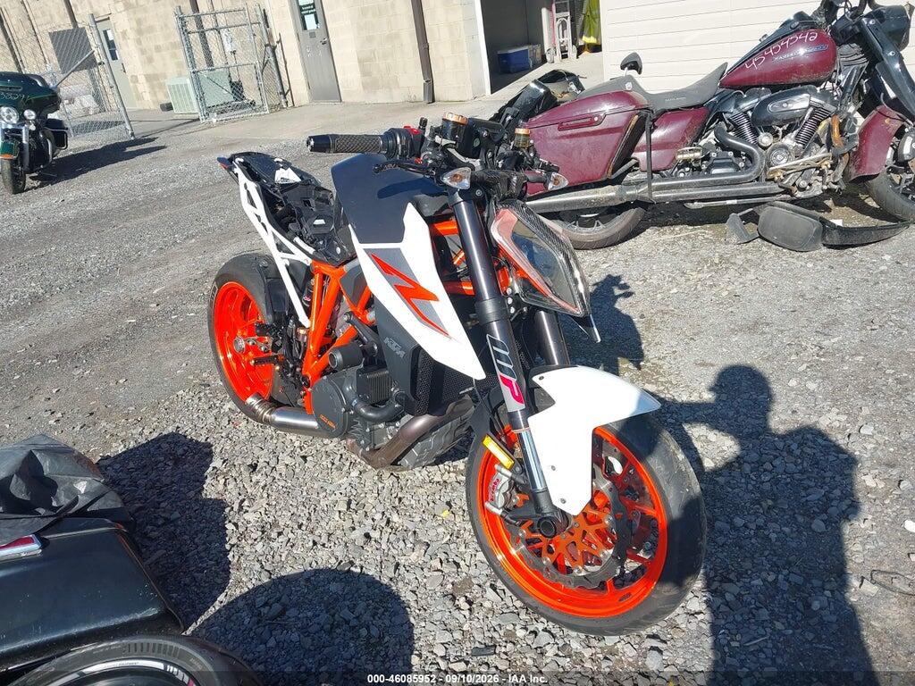 2017 KTM 1290 VBKV39408HM959175