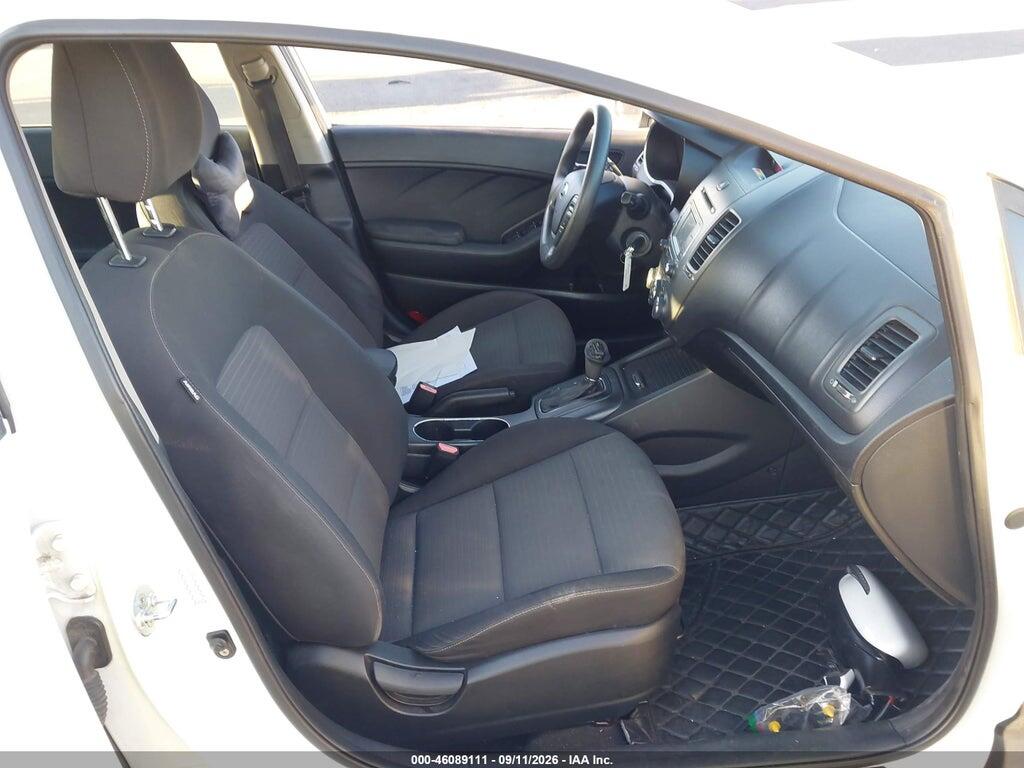 KNAFX4A67G5555022 2016 KIA FORTE photo no. 5
