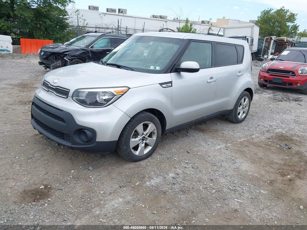 KNDJN2A28J7613686 2018 KIA SOUL photo no. 2