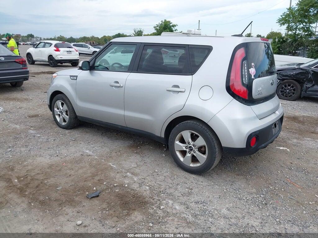 KNDJN2A28J7613686 2018 KIA SOUL photo no. 3