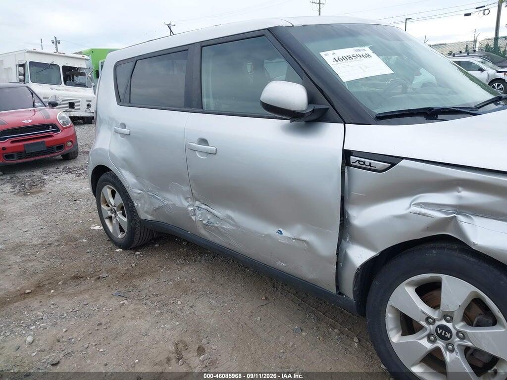 KNDJN2A28J7613686 2018 KIA SOUL photo no. 6