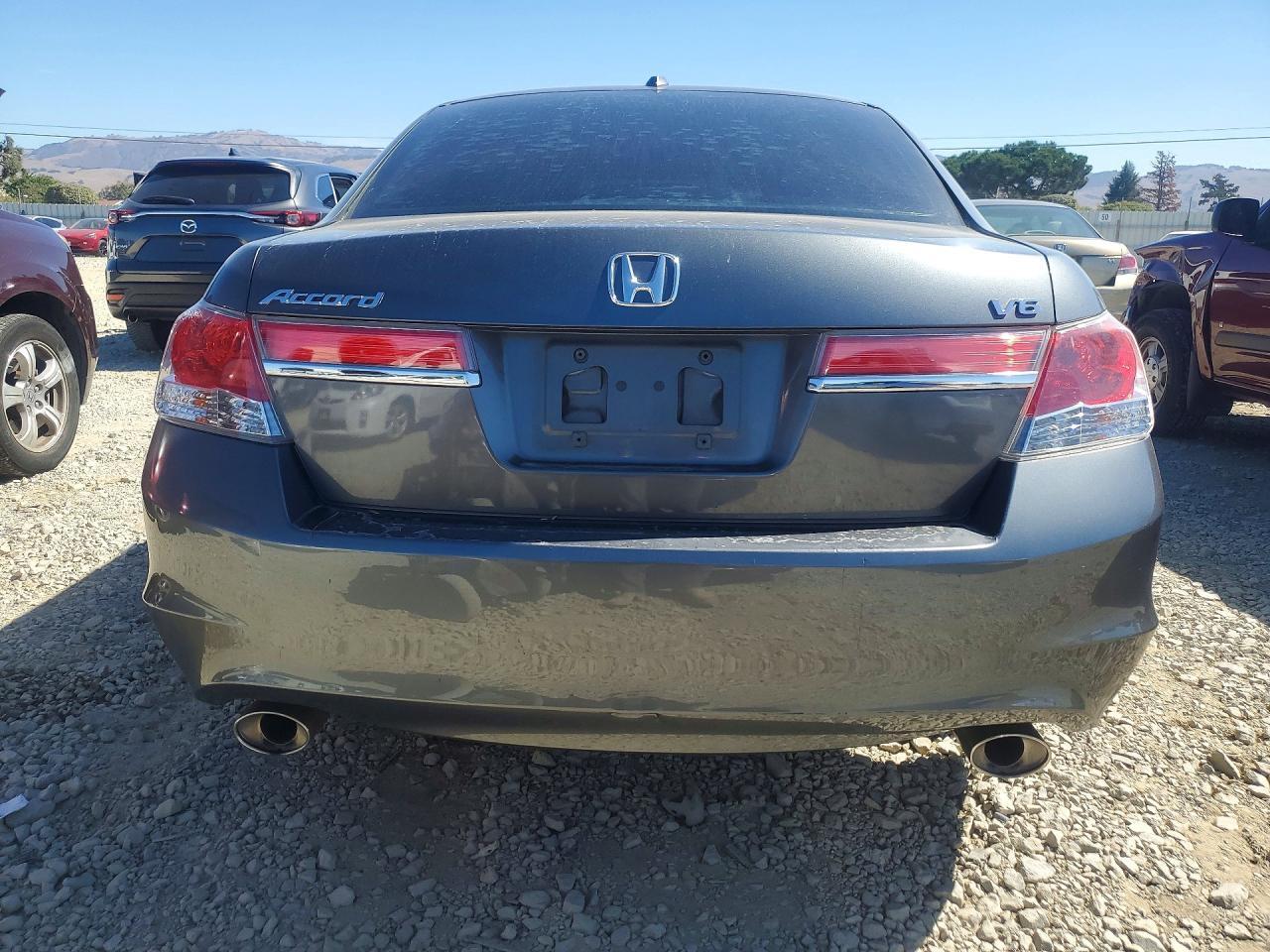 1HGCP3F83CA019049 2012 HONDA ACCORD photo no. 6
