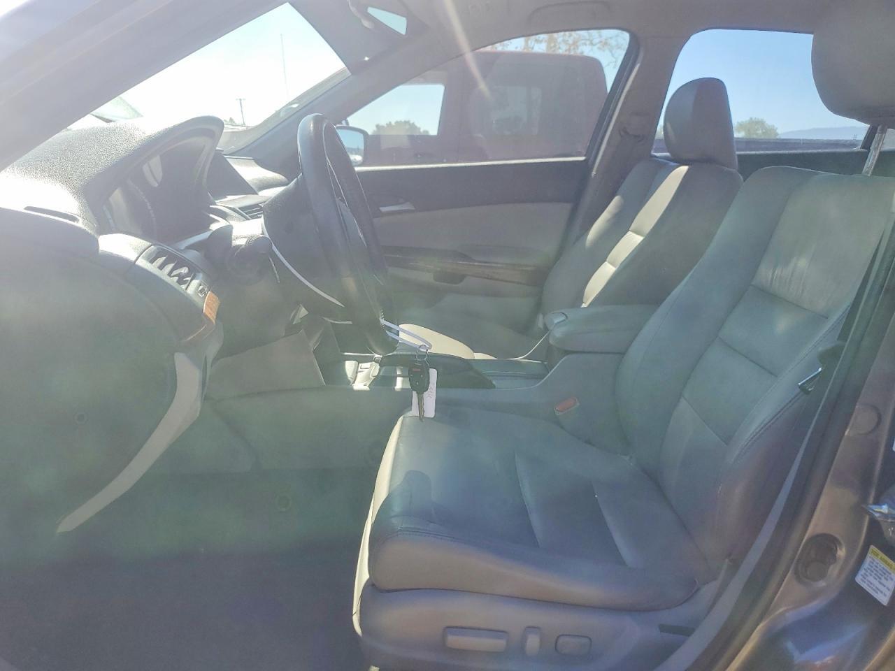 1HGCP3F83CA019049 2012 HONDA ACCORD photo no. 7