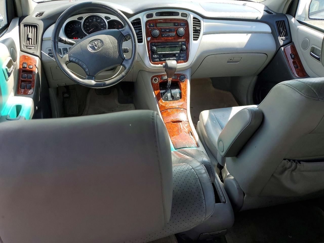 JTEEP21A040007102 2004 TOYOTA HIGHLANDER photo no. 8