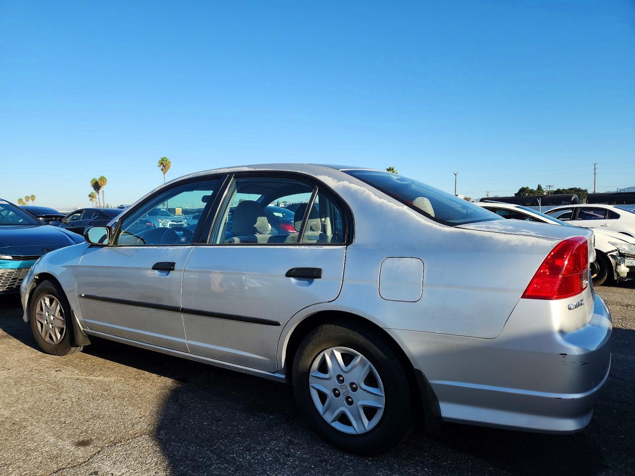2HGES15104H582885 2004 HONDA CIVIC photo no. 2