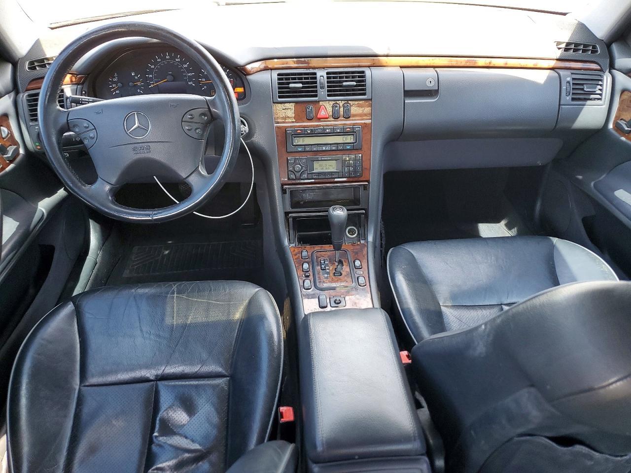 WDBJF65J9YB167107 2000 MERCEDES-BENZ E photo no. 8
