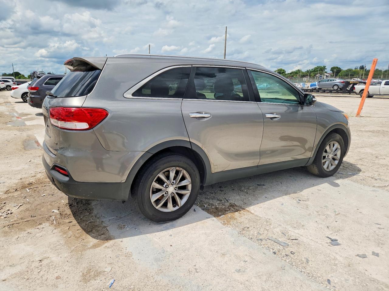 5XYPG4A36GG088521 2016 KIA SORENTO photo no. 3