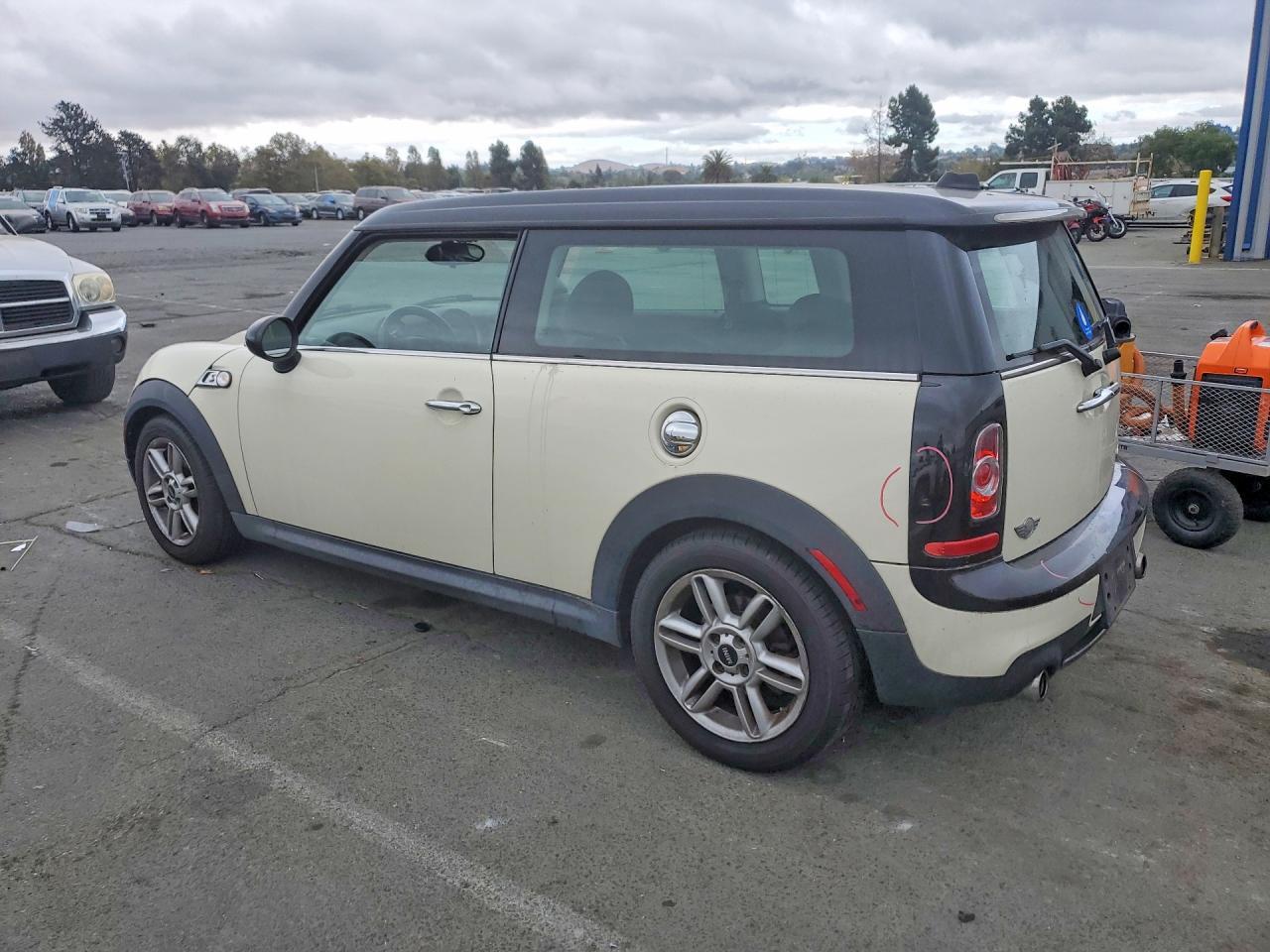 WMWZG3C57DTY39849 2013 MINI COOPER photo no. 2