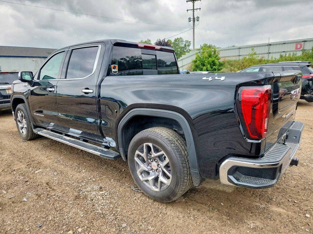 3GTUUDEL8TG346748 2026 GMC SIERRA photo no. 2