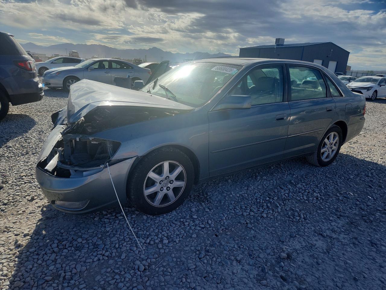 2000 TOYOTA AVALON 4T1BF28B4YU048223
