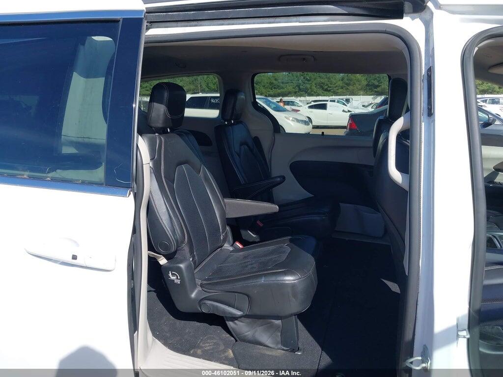 2C4RC1DG9LR257227 2020 CHRYSLER VOYAGER photo no. 8