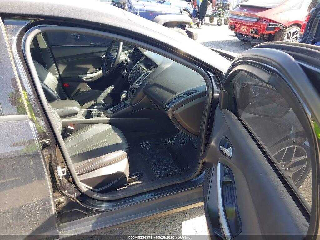 1FADP3K22DL247995 2013 FORD FOCUS photo no. 5