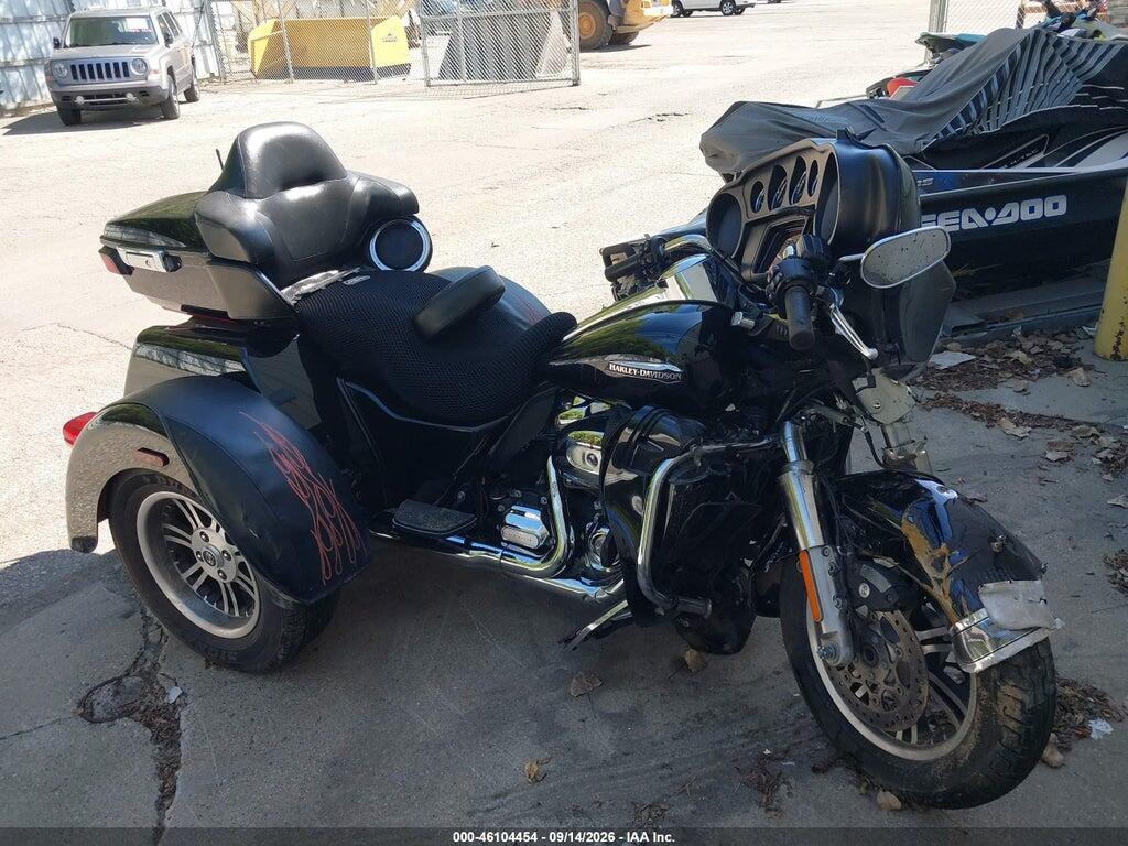 2019 HARLEY-DAVIDSON FLHTCUTG 1HD1MAF14KB856874