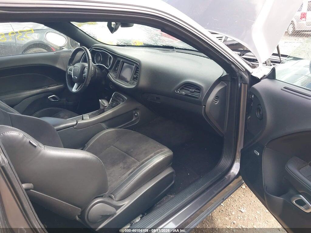 2C3CDZFJXJH270697 2018 DODGE CHALLENGER photo no. 5