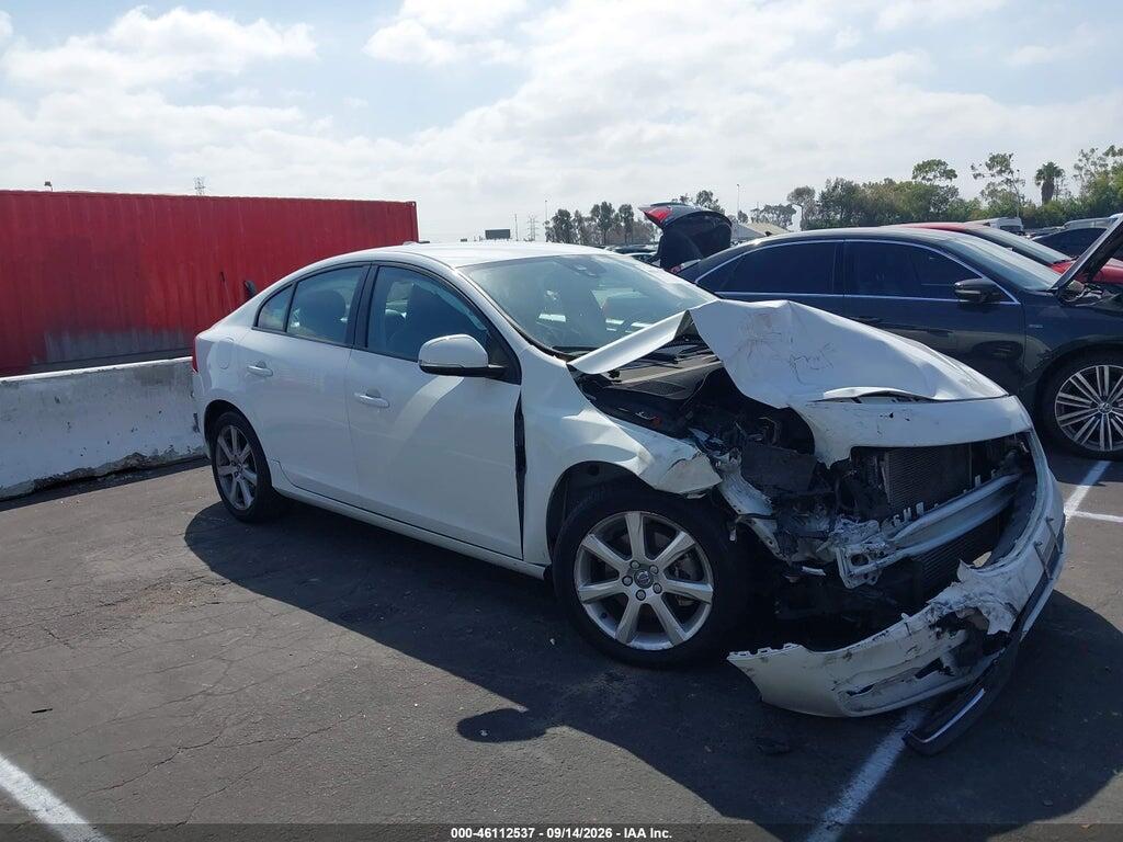 2016 VOLVO S60 YV126MFJ3G2402523