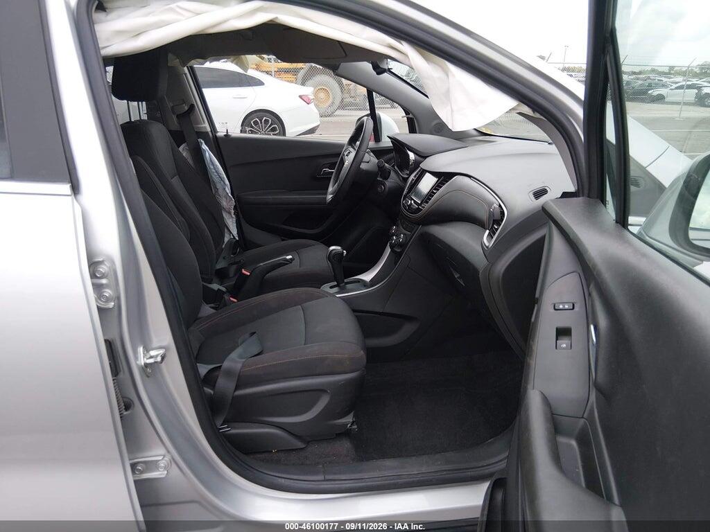 KL7CJLSB9HB069048 2017 CHEVROLET TRAX photo no. 5