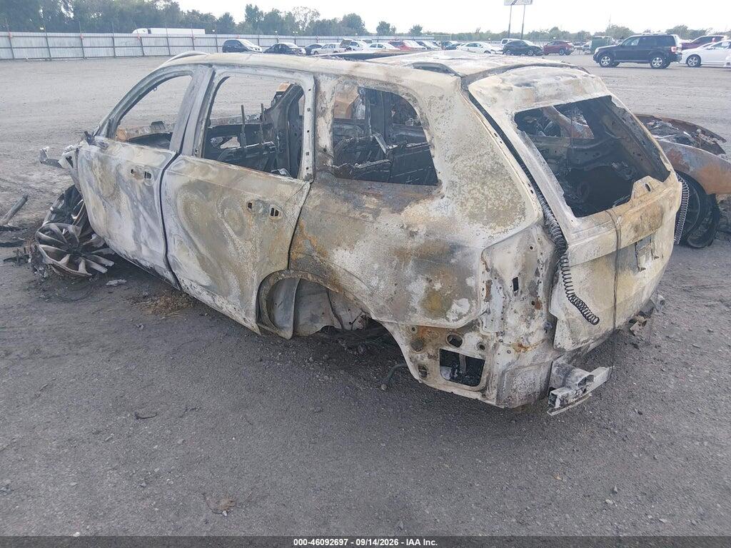 YV4A22PK5K1511814 2019 VOLVO XC90 photo no. 3