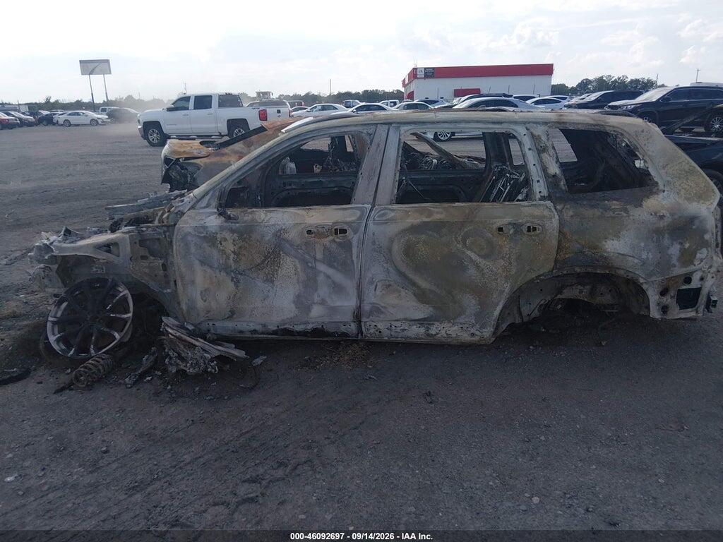 YV4A22PK5K1511814 2019 VOLVO XC90 photo no. 6