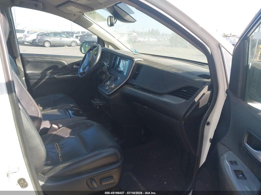 5TDXZ3DC8JS903568 2018 TOYOTA SIENNA photo no. 5