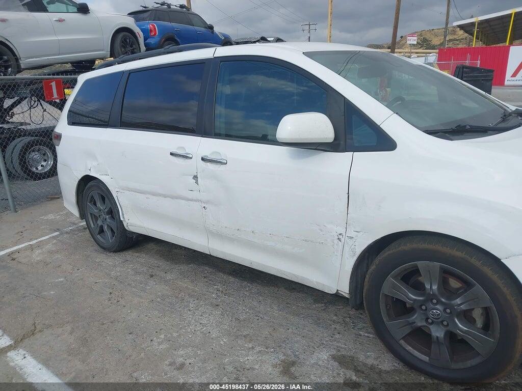 5TDXZ3DC8JS903568 2018 TOYOTA SIENNA photo no. 6
