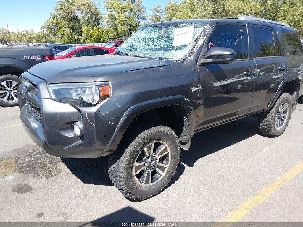 JTEBU5JR6H5468333 2017 TOYOTA 4RUNNER photo no. 2