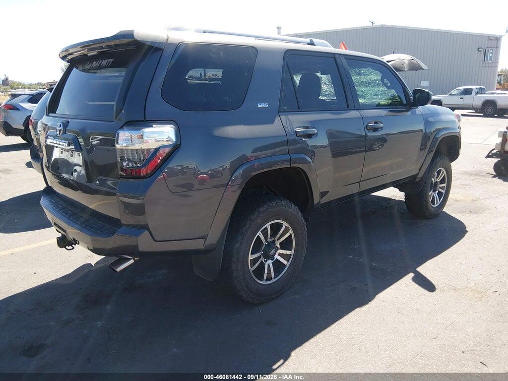 JTEBU5JR6H5468333 2017 TOYOTA 4RUNNER photo no. 4