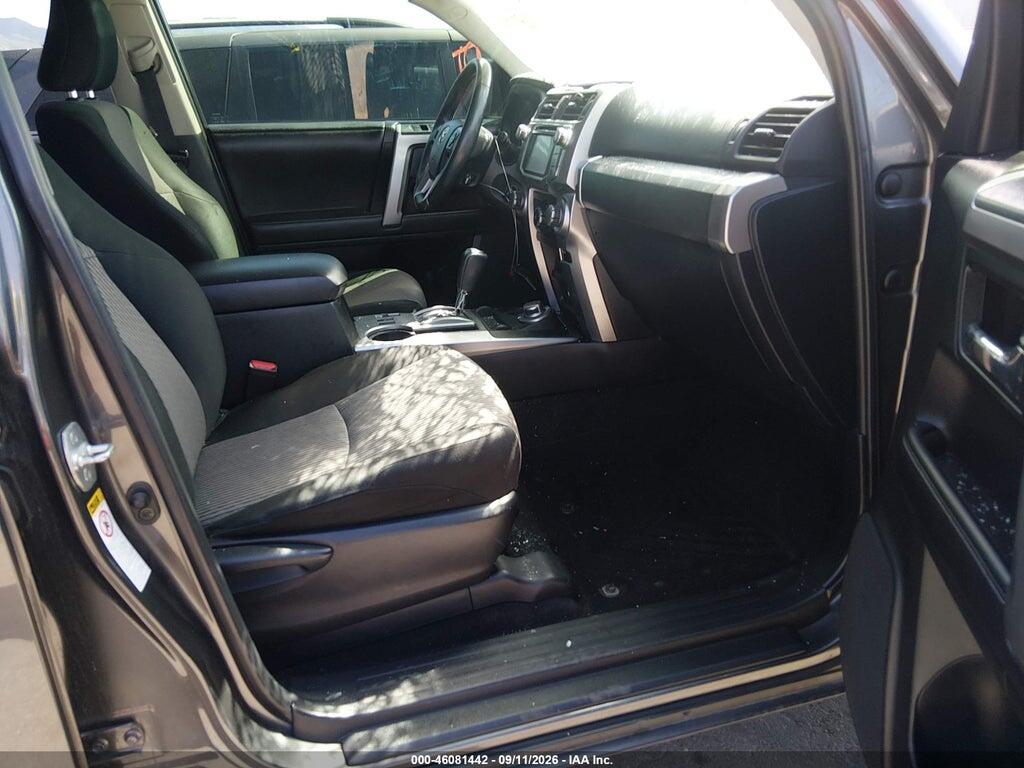 JTEBU5JR6H5468333 2017 TOYOTA 4RUNNER photo no. 5