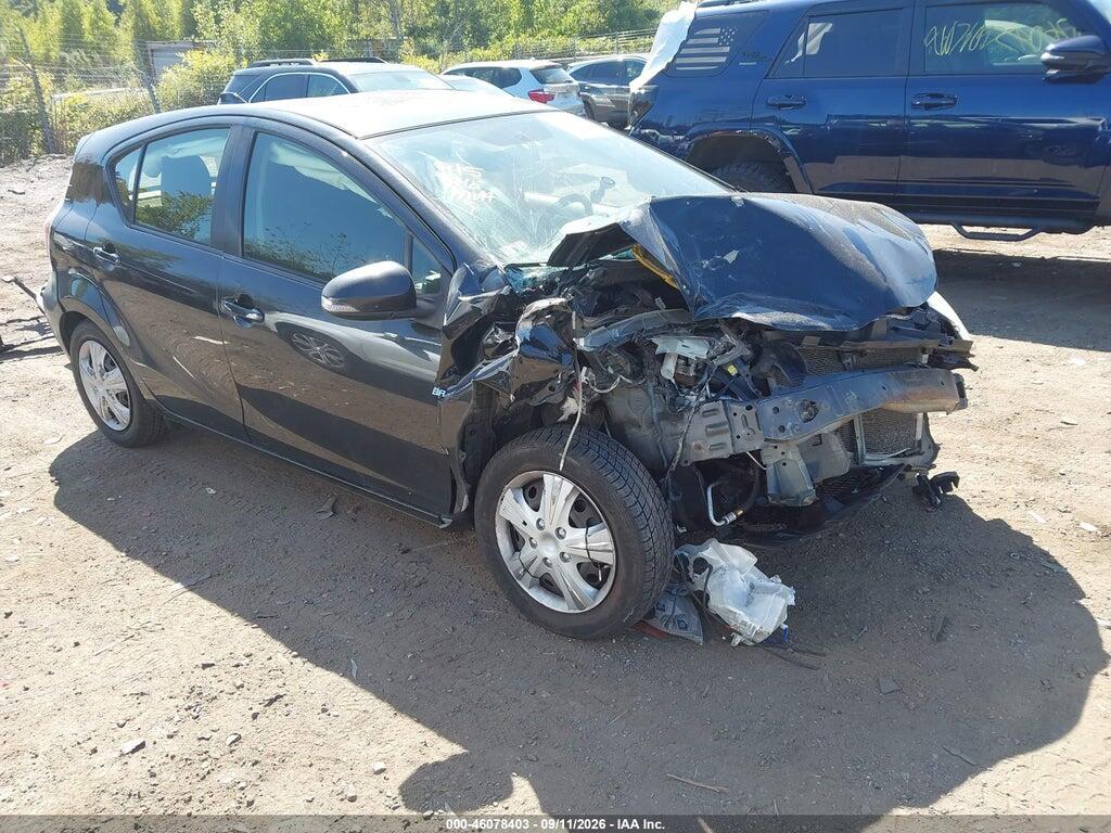 2016 TOYOTA PRIUS C JTDKDTB35G1121388