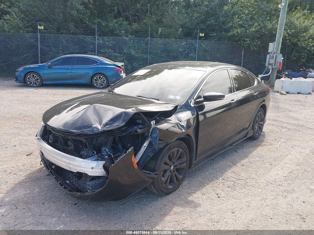1C3CCCEG7FN543714 2015 CHRYSLER 200 photo no. 2