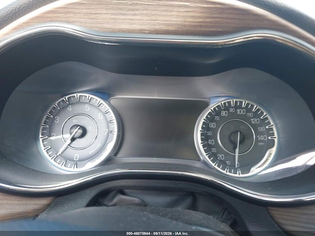 1C3CCCEG7FN543714 2015 CHRYSLER 200 photo no. 7